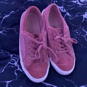 Casual soft pink shoes